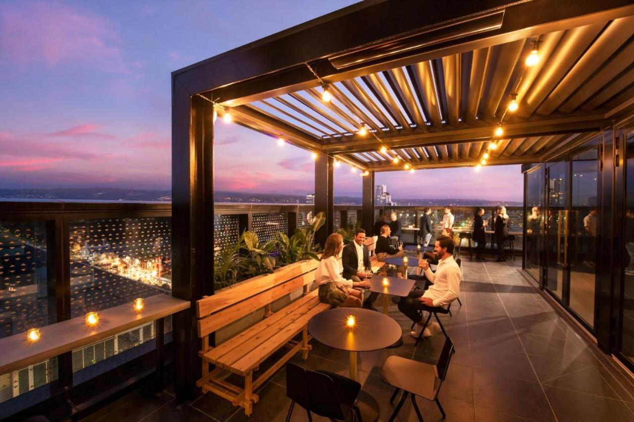 Crowne Plaza Adelaide, an IHG Hotel Exterior foto