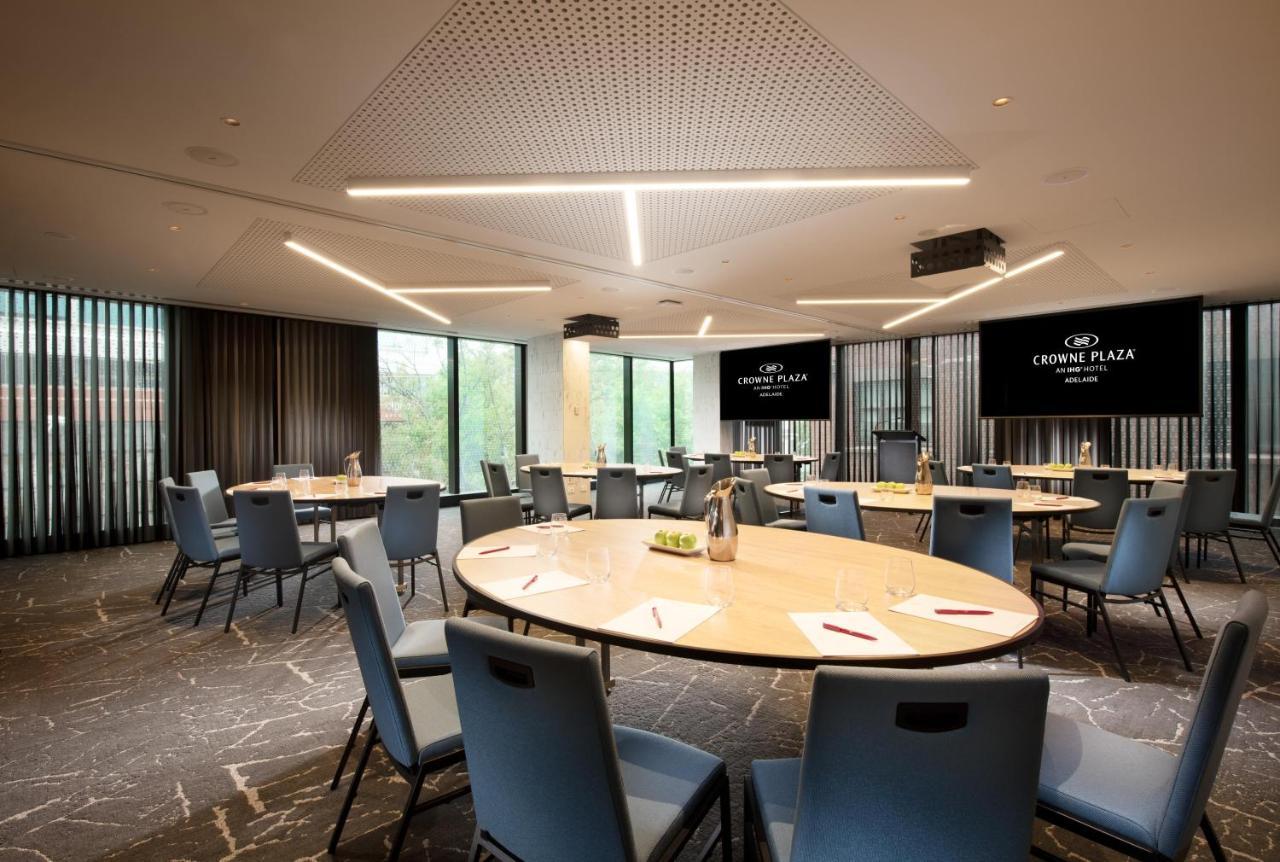 Crowne Plaza Adelaide, an IHG Hotel Exterior foto