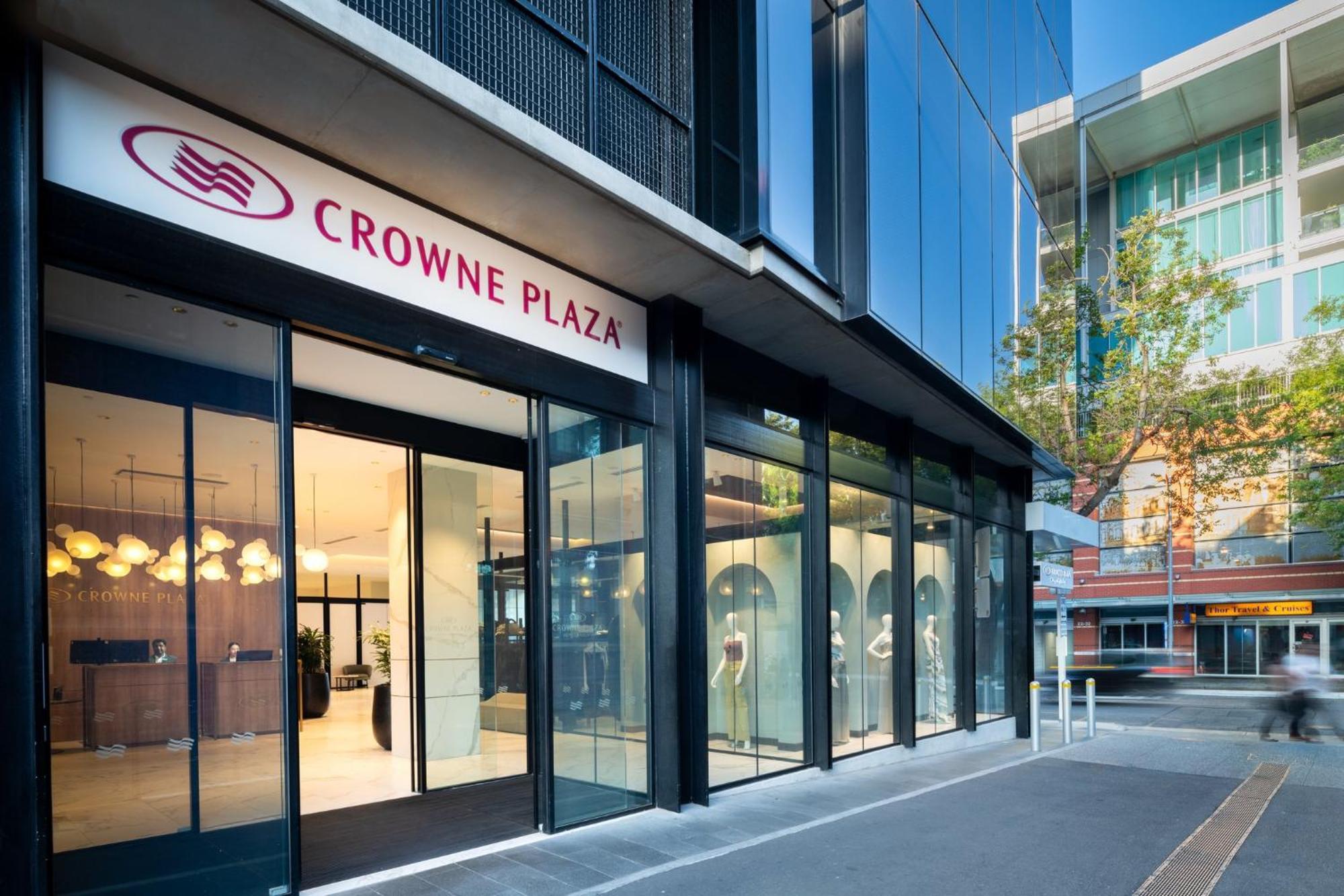Crowne Plaza Adelaide, an IHG Hotel Exterior foto